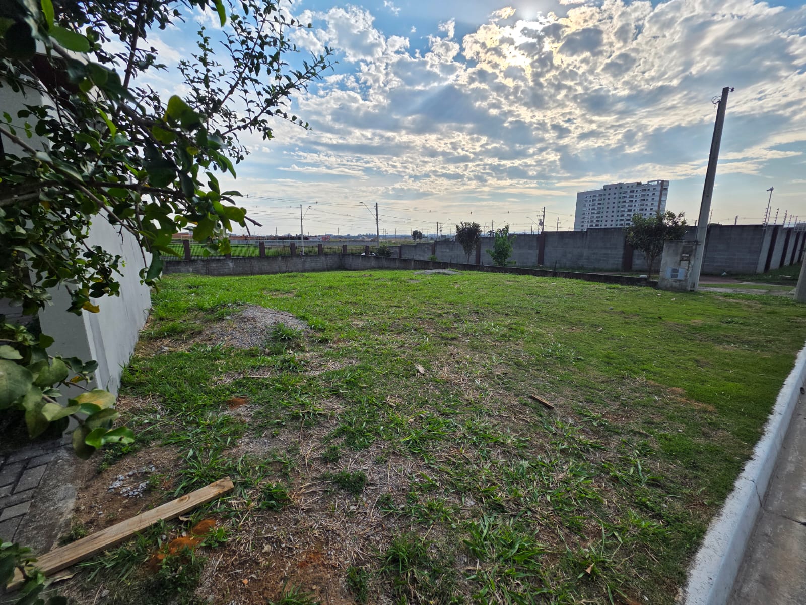 Terreno à venda no Loteamento Floresta — ambiente interno