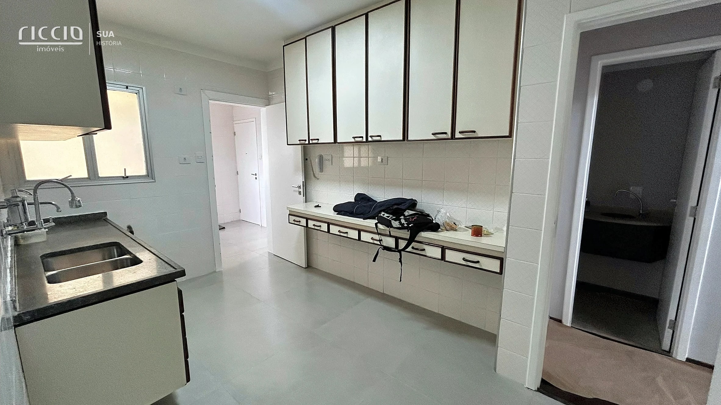 Apartamento à venda no Vila Adyana — detalhe do imóvel