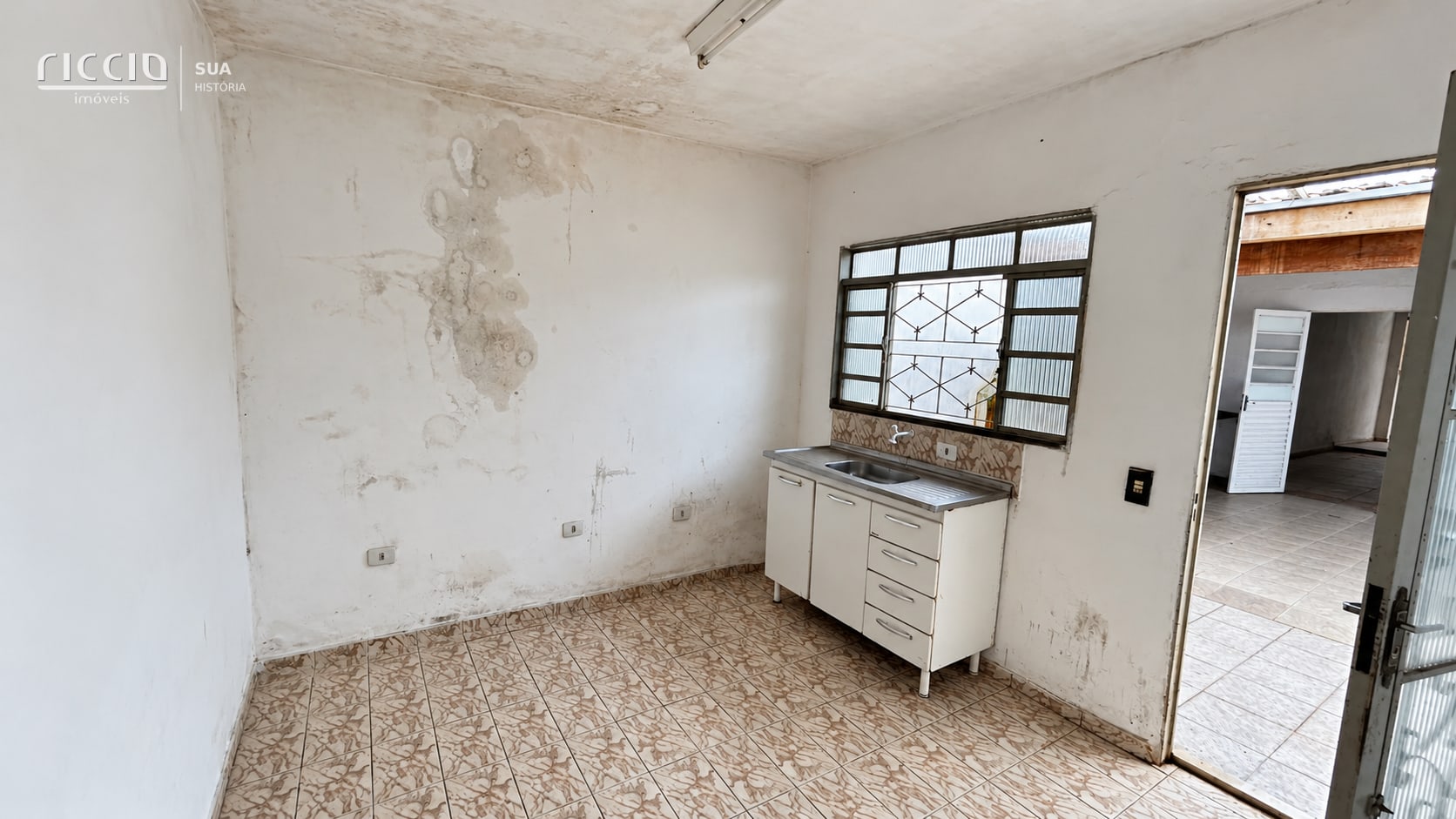Casa à venda no Vale dos Pinheiros — ambiente interno