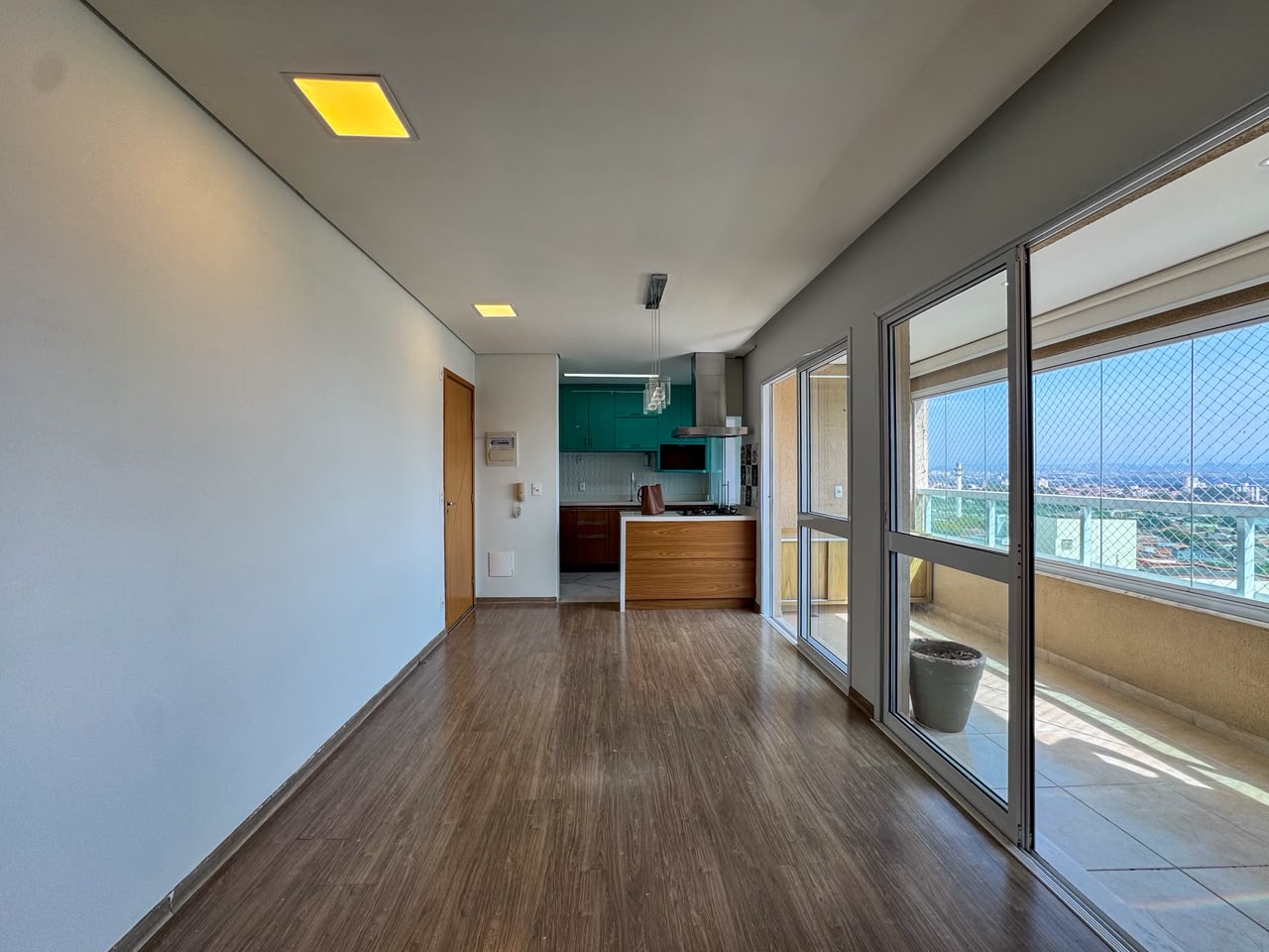 Apartamento à venda no Parque Industrial — ambiente interno