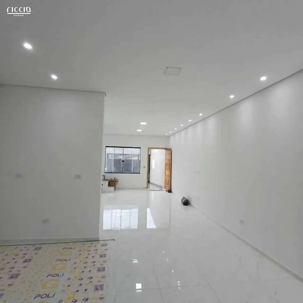 Casa à venda no Jardim da Granja — ambiente interno