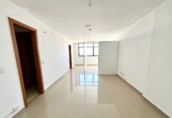 Sala / Conjunto à venda no Centro — ambiente interno