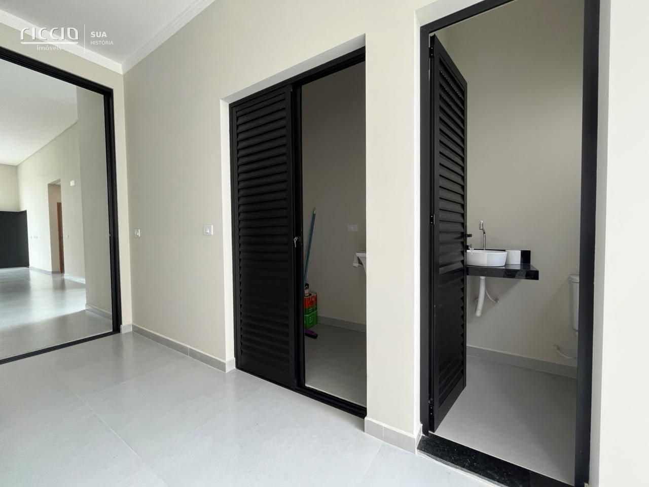Casa à venda no Portal dos Passaros — imagem 8 de 19