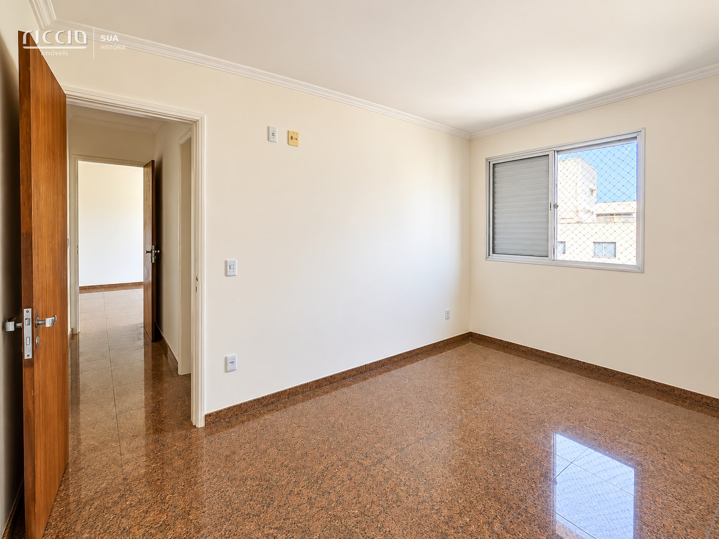 Apartamento à venda no Centro — imagem 7 de 13