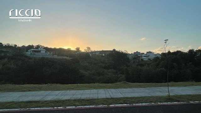 Terreno à venda no Loteamento Verana — detalhe do imóvel