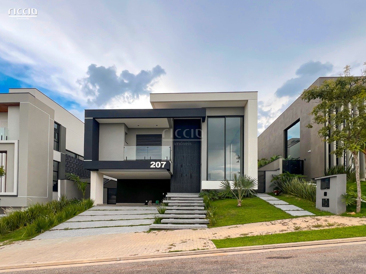 Casa em Condomínio à venda no Urbanova — ambiente interno