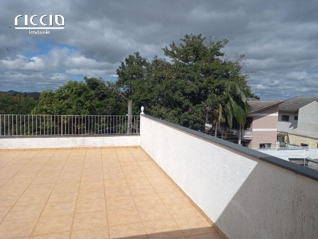 Casa à venda no Jardim Del Rey — ambiente interno
