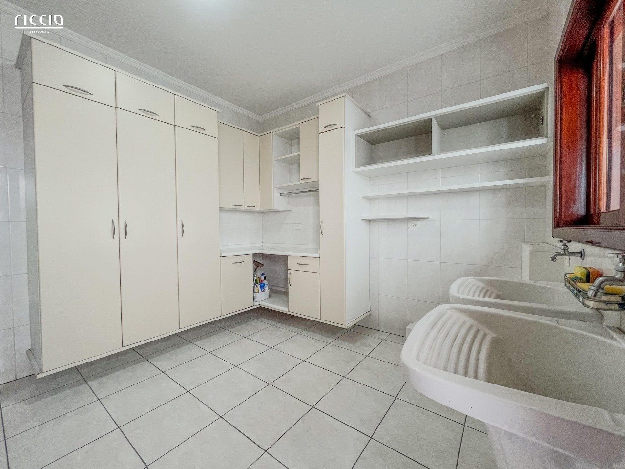 Casa em Condomínio à venda no Jardim das Colinas — imagem 13 de 41