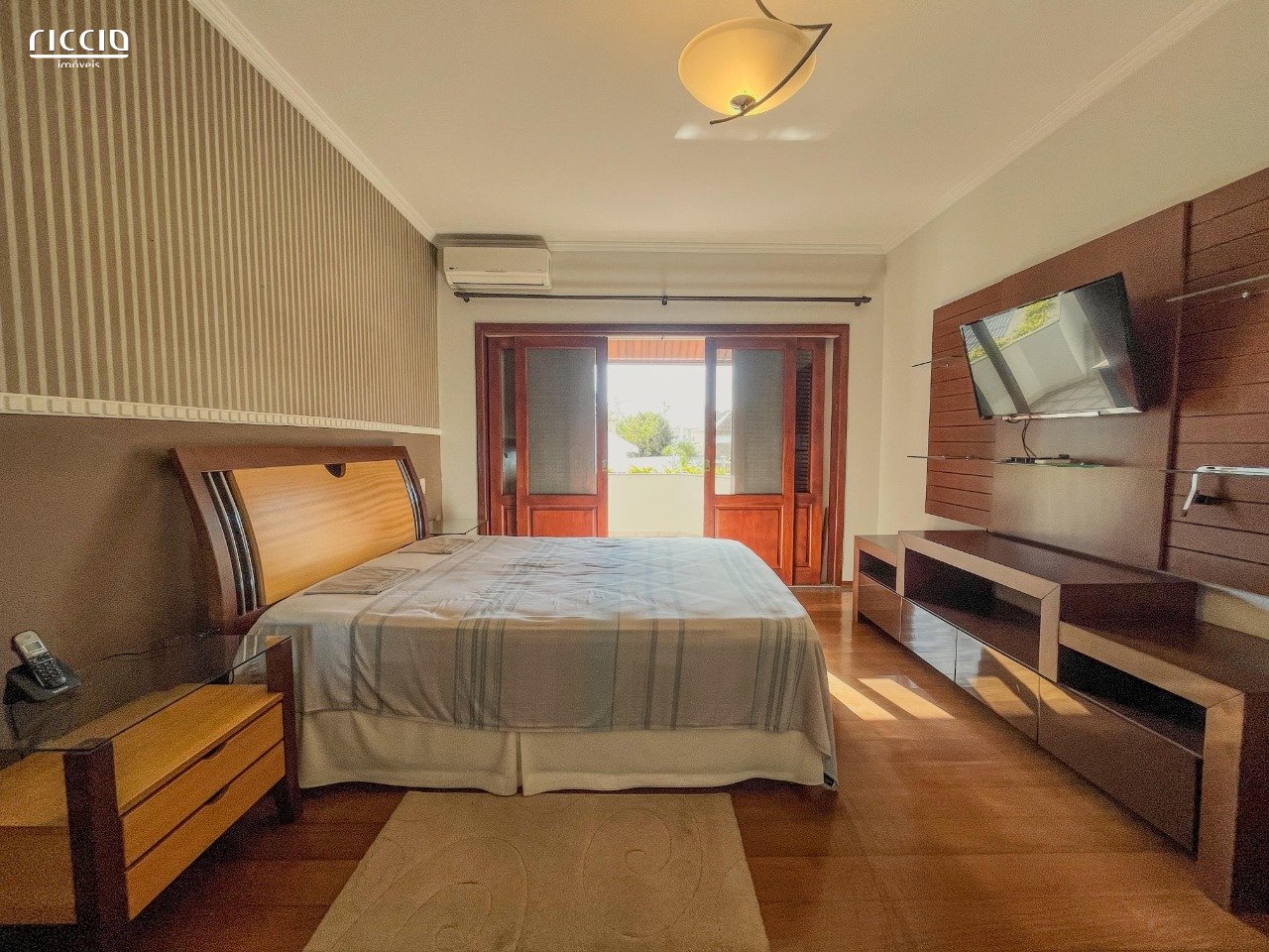 Casa em Condomínio à venda no Jardim das Colinas — imagem 22 de 41