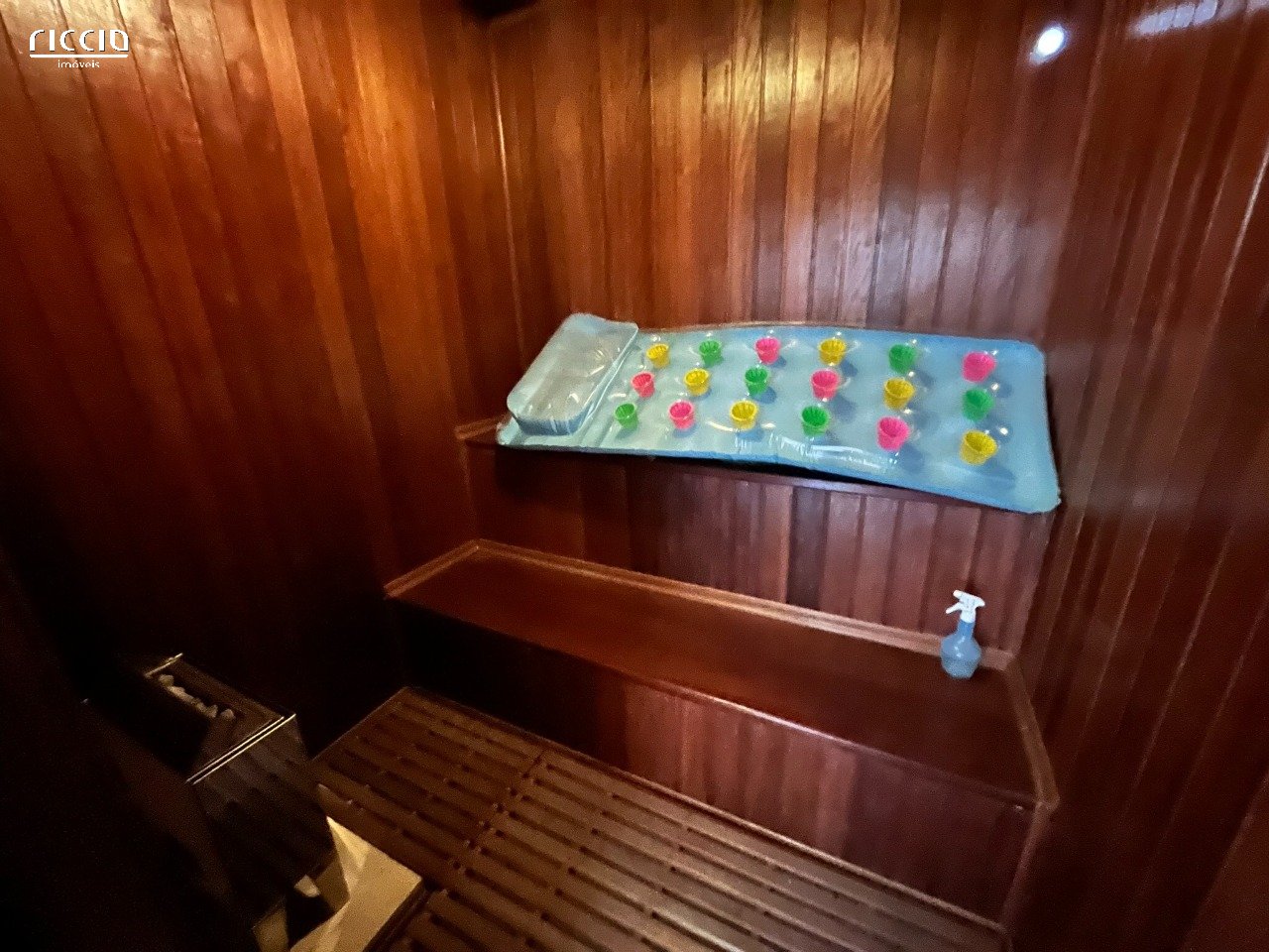 Casa em Condomínio à venda no Jardim das Colinas — imagem 36 de 41