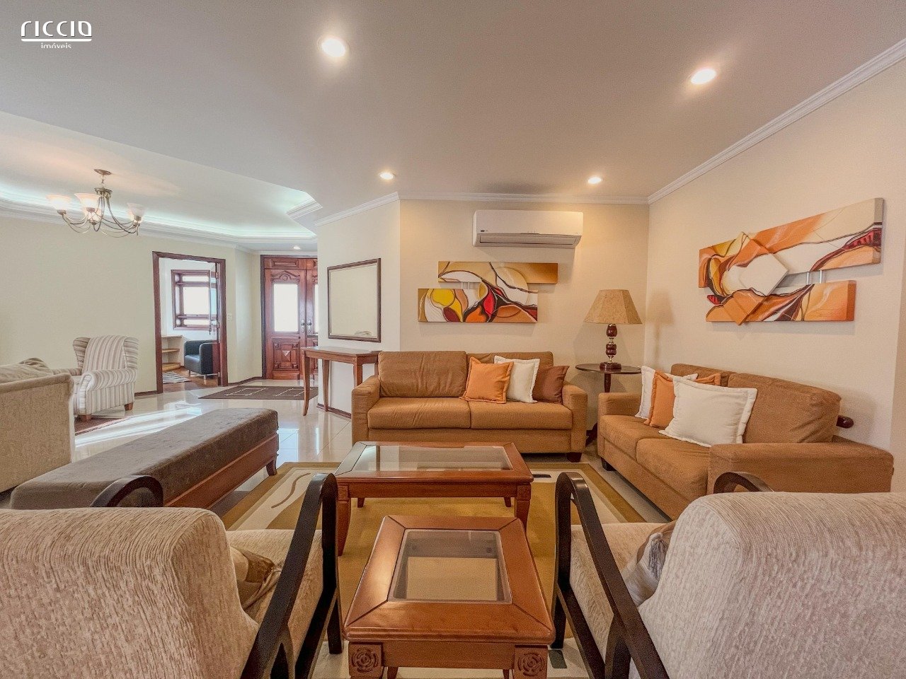 Casa em Condomínio à venda no Jardim das Colinas — detalhe do imóvel