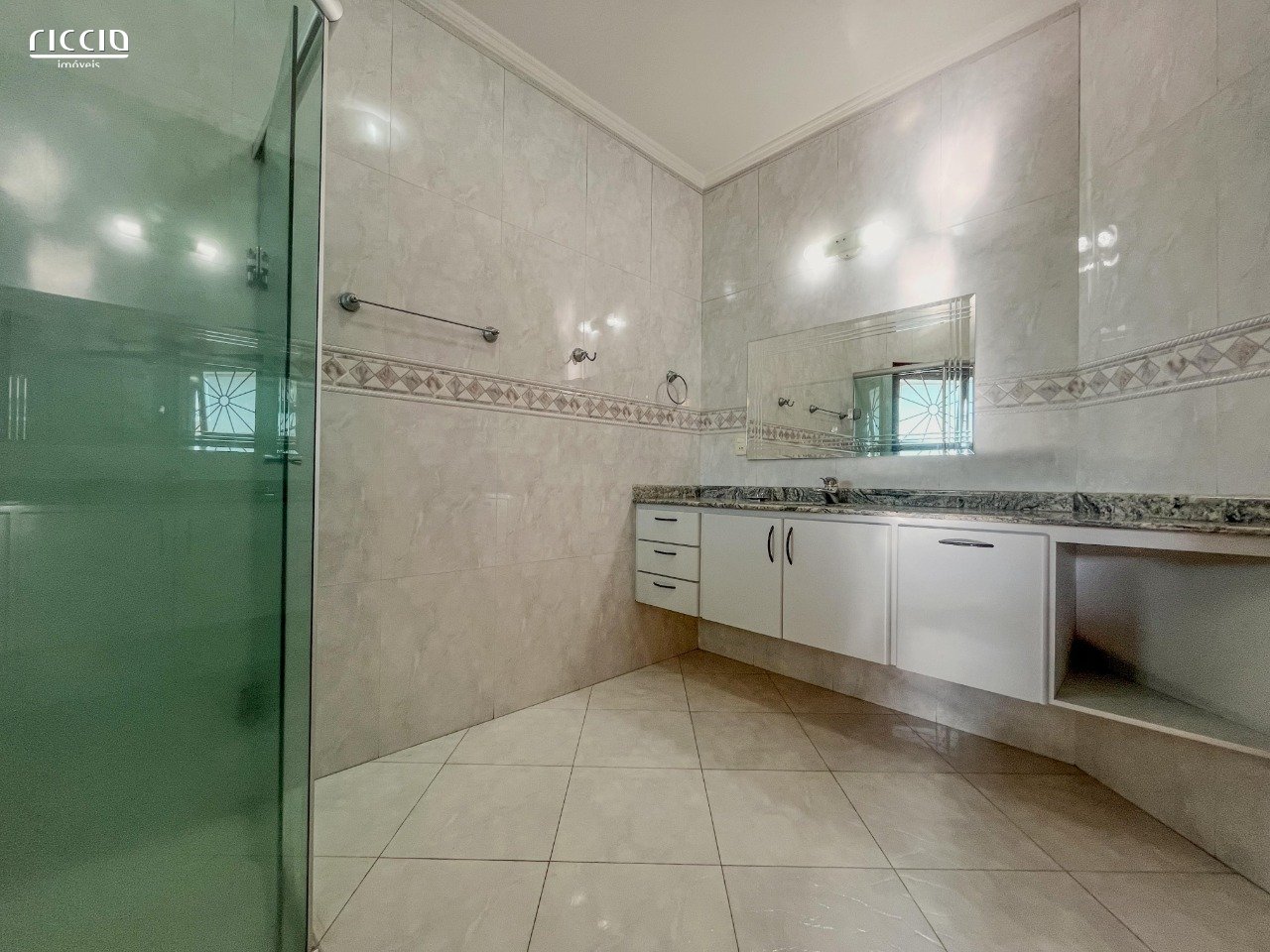 Casa em Condomínio à venda no Jardim das Colinas — imagem 24 de 41