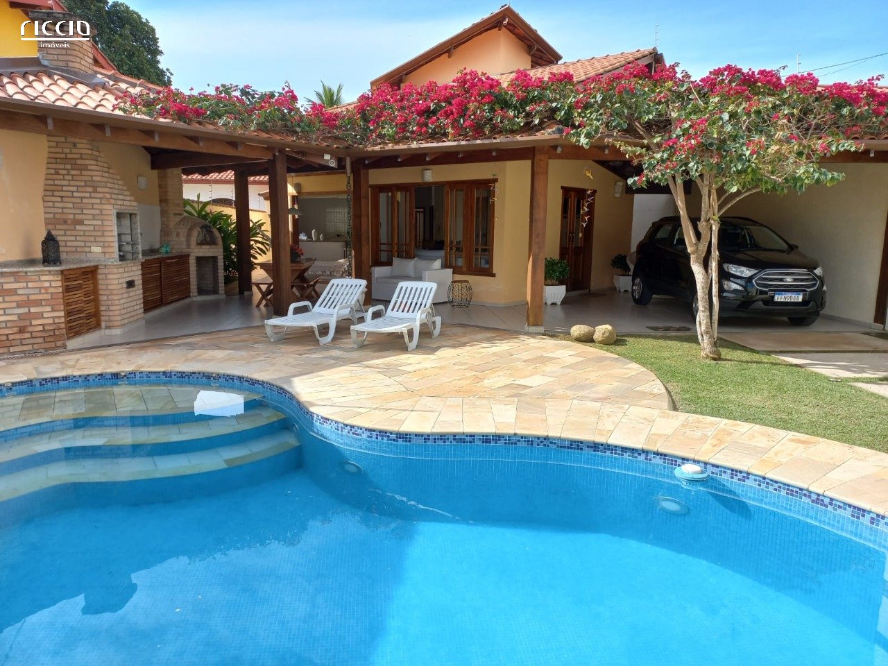 Casa à venda no Massaguaçu — ambiente interno