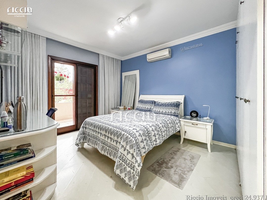 Casa em Condomínio à venda no Jardim das Colinas — imagem 35 de 55