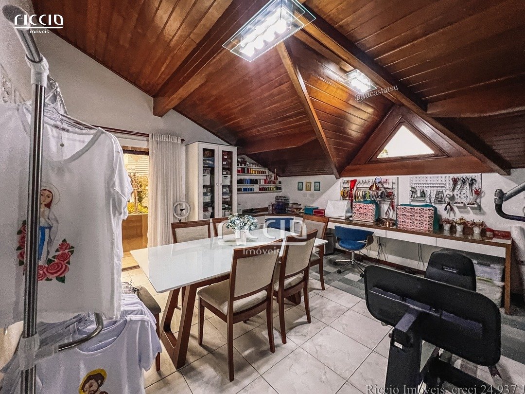 Casa em Condomínio à venda no Jardim das Colinas — imagem 51 de 55