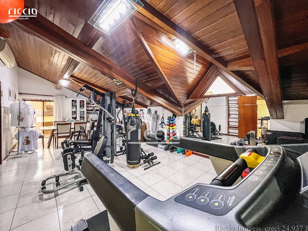 Casa em Condomínio à venda no Jardim das Colinas — imagem 50 de 55