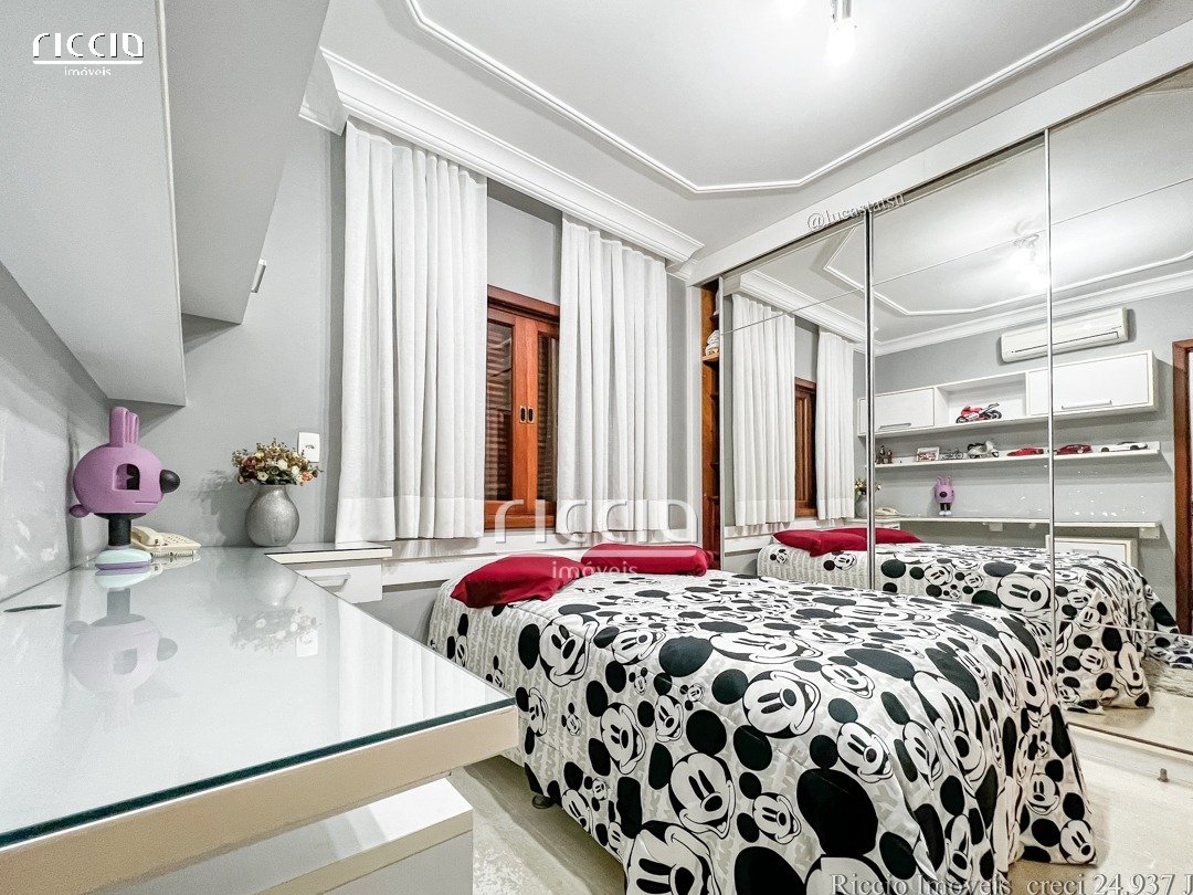 Casa em Condomínio à venda no Jardim das Colinas — imagem 33 de 55
