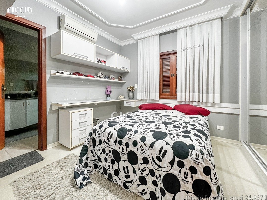 Casa em Condomínio à venda no Jardim das Colinas — imagem 32 de 55