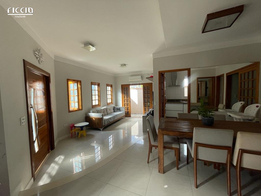 Casa em Condomínio à venda no Villa Branca — imagem 8 de 39