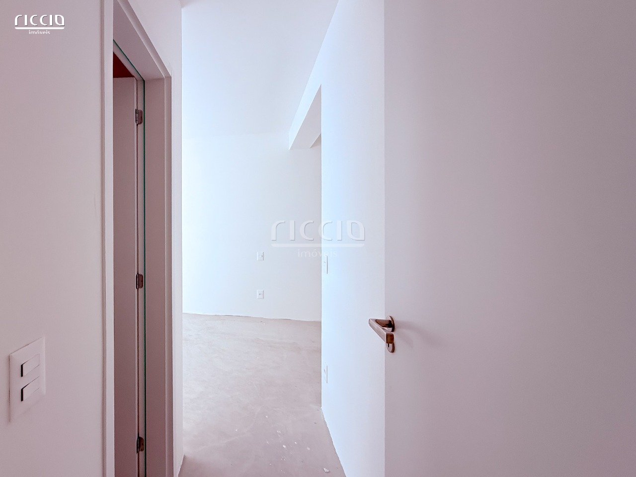 Apartamento à venda no Jardim das Colinas — imagem 4 de 35