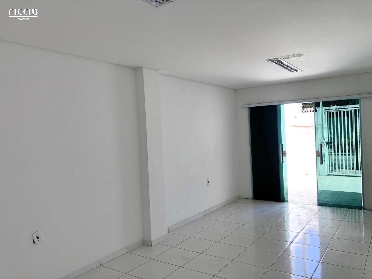 Ponto Comercial à venda no Jardim Motorama — ambiente interno