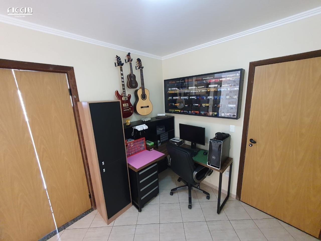Apartamento à venda no Floradas de São José — ambiente interno