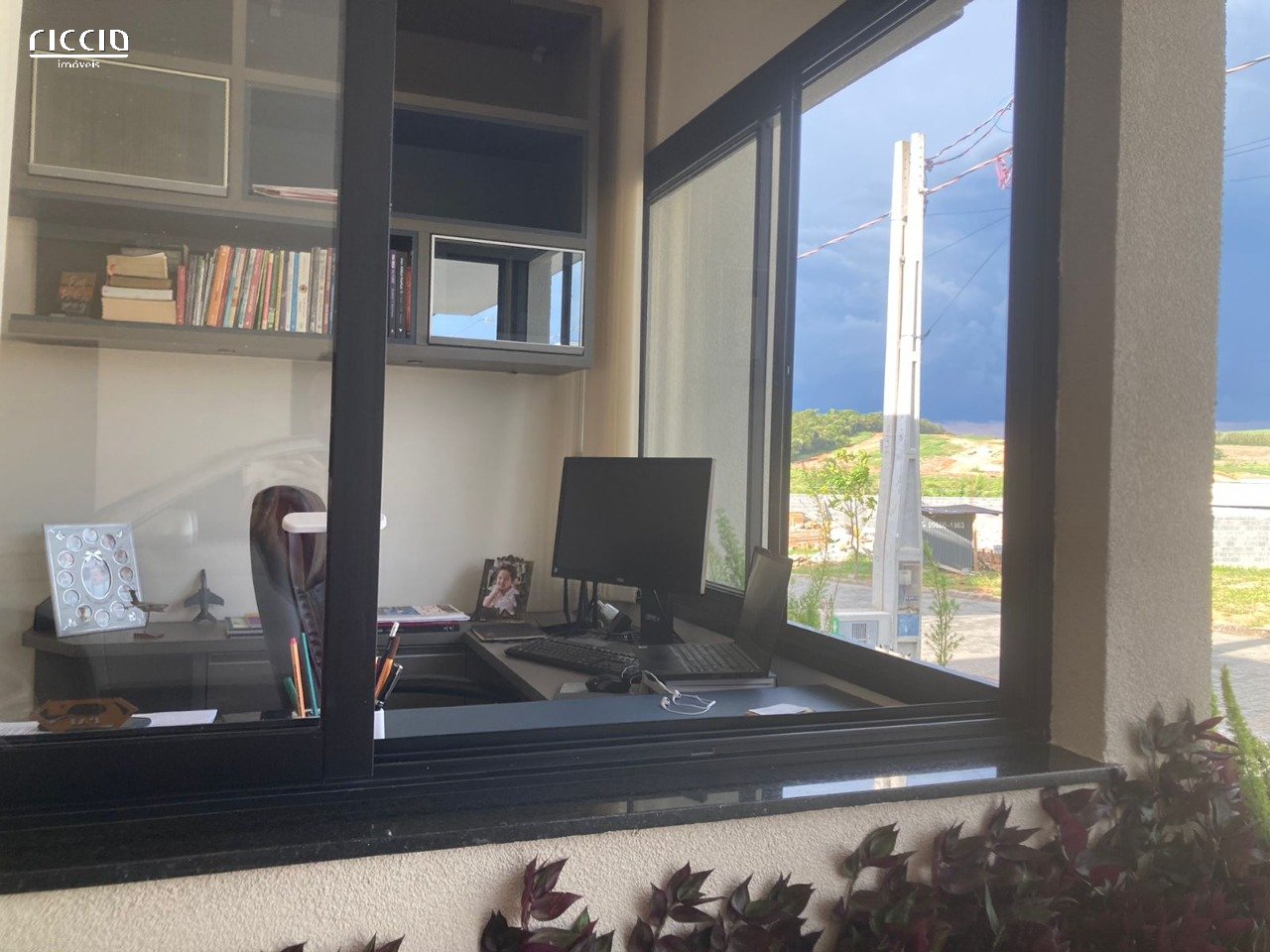 Casa em Condomínio à venda no Parque Residencial Maria Elmira — imagem 8 de 17