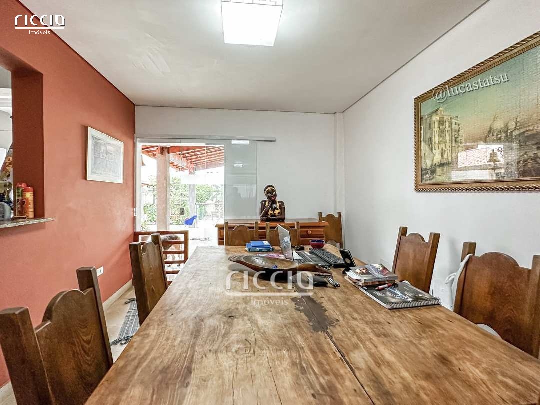 Casa à venda no Jardim Apolo — imagem 4 de 26