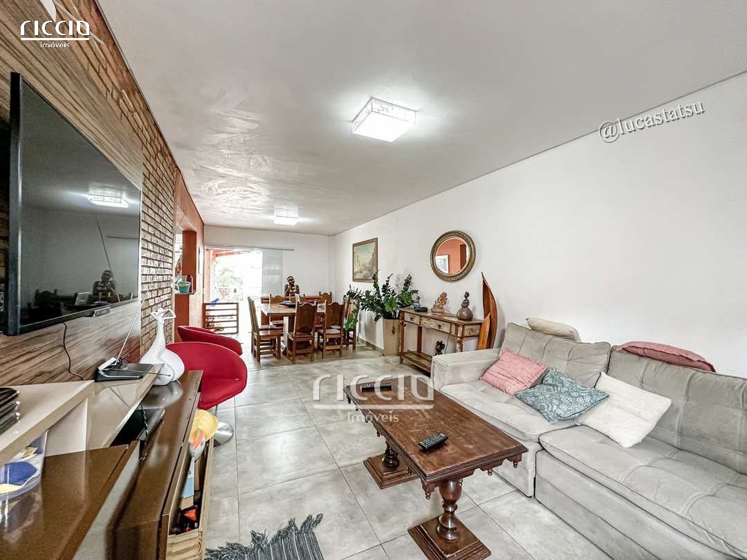 Casa à venda no Jardim Apolo — detalhe do imóvel