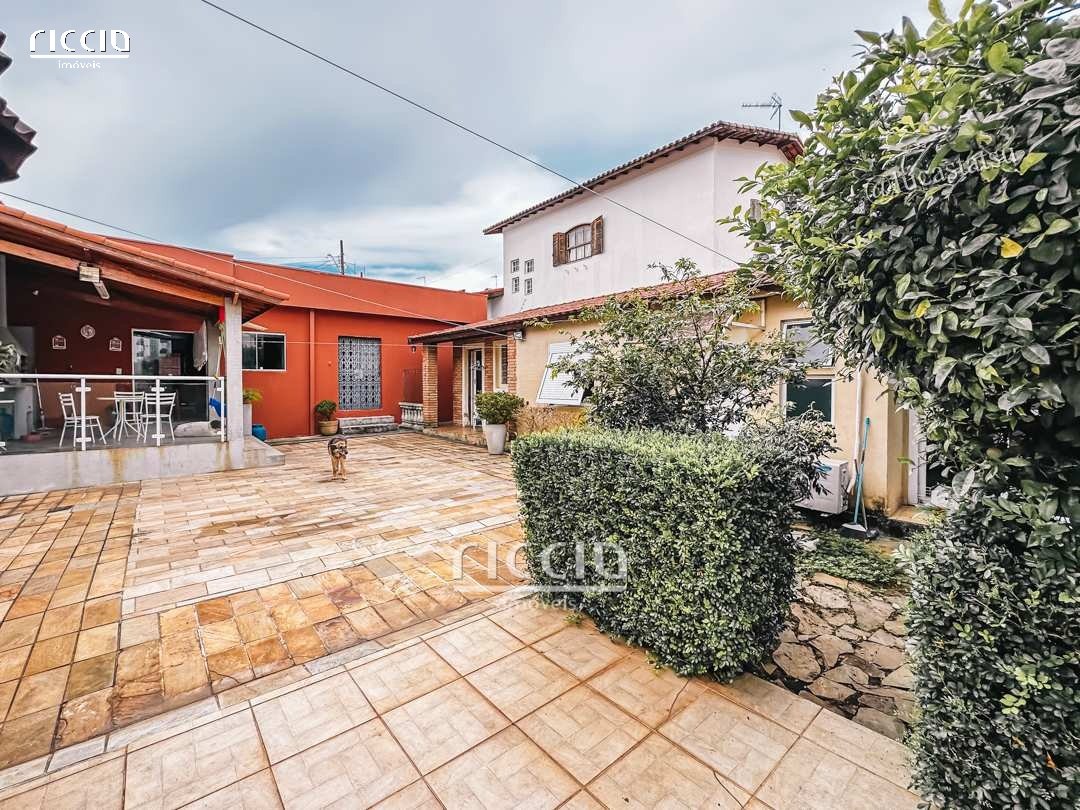 Casa à venda no Jardim Apolo — imagem 21 de 26