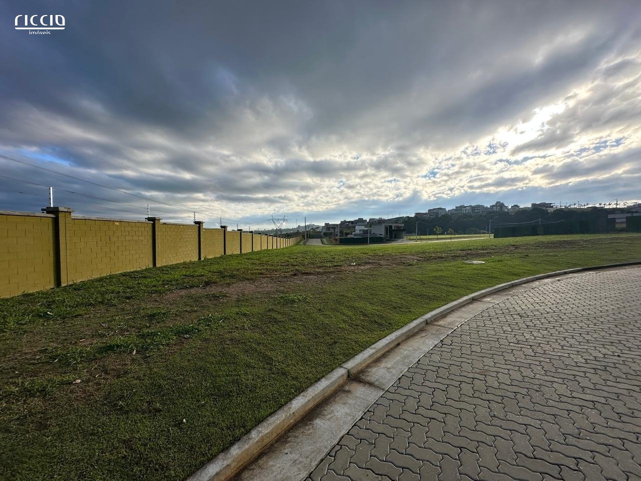 Terreno à venda no Urbanova — imagem 4 de 9