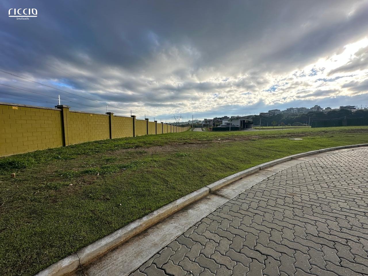 Terreno à venda no Urbanova — detalhe do imóvel