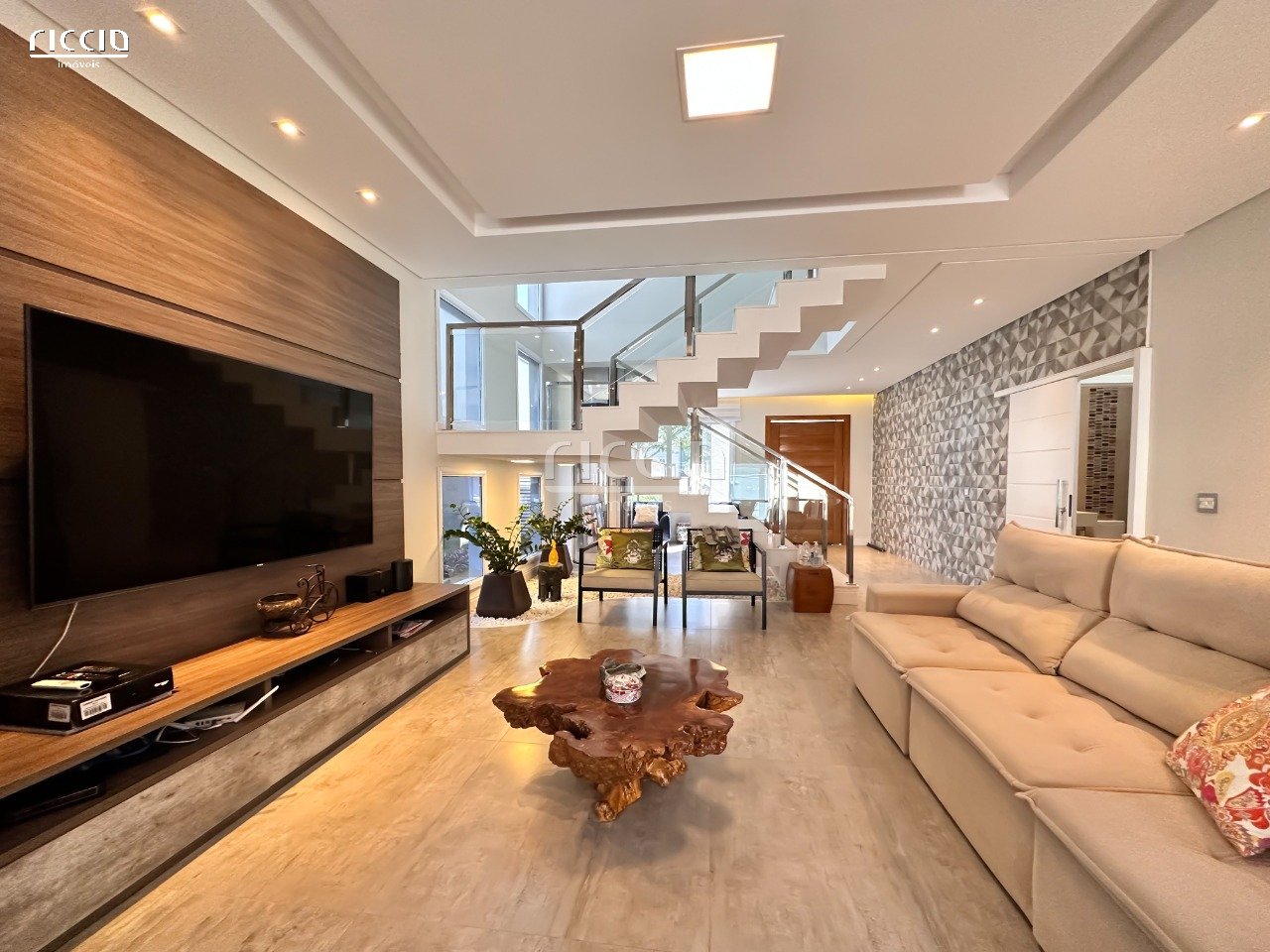 Casa em Condomínio à venda no Urbanova — ambiente interno