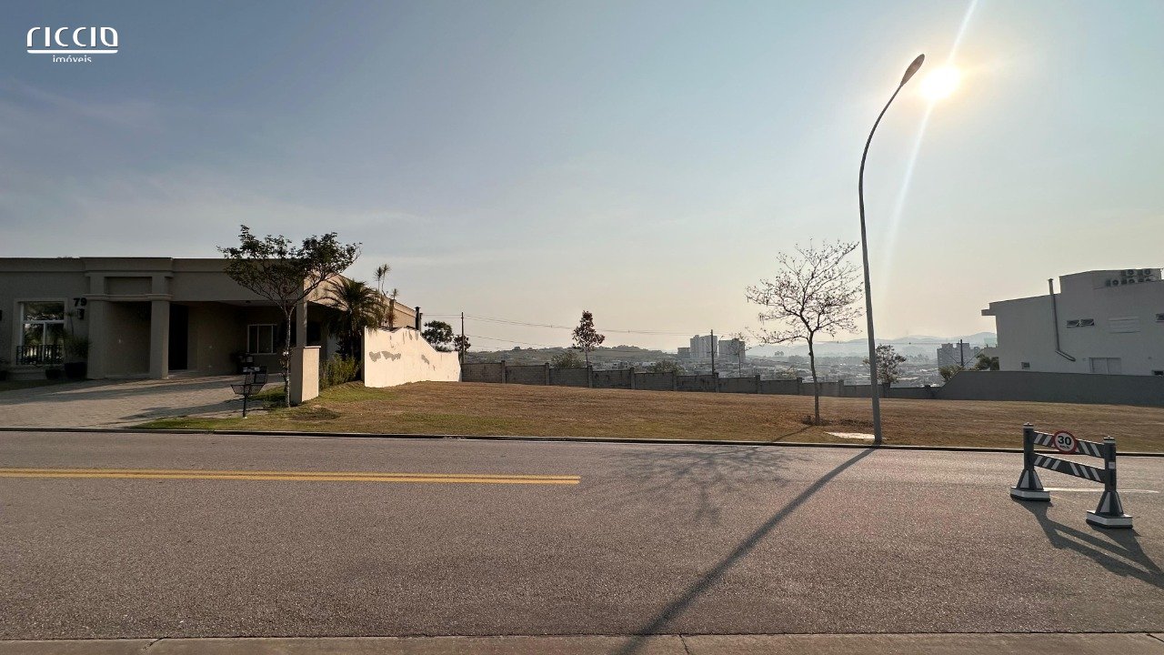 Terreno à venda, 536 m² por R$ 452.000,09 - Urbanova - São José dos Campos/SP
