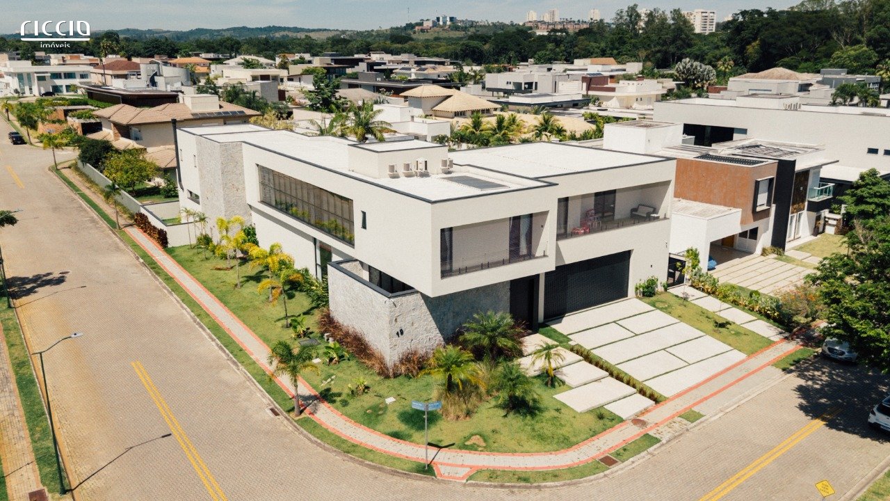 Casa a venda Chácara Serimbura com 800m² de área construída e 1200m² de terreno.