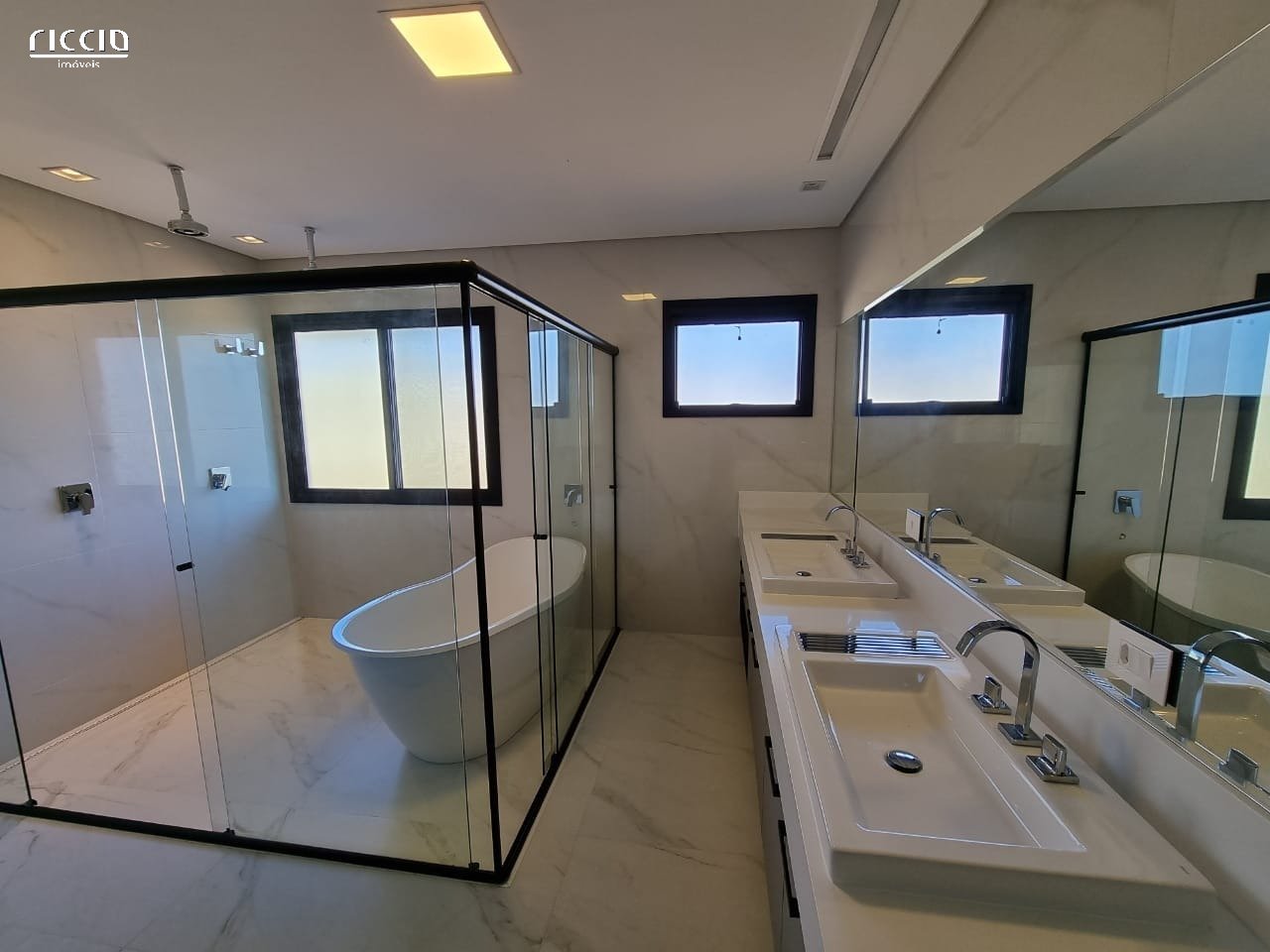 Casa em Condomínio à venda no Jardim das Colinas — imagem 20 de 36