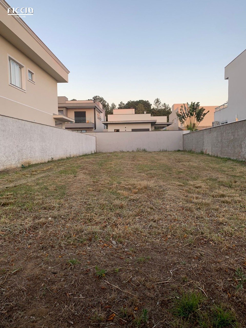 Terreno à venda no Villa Branca — detalhe do imóvel