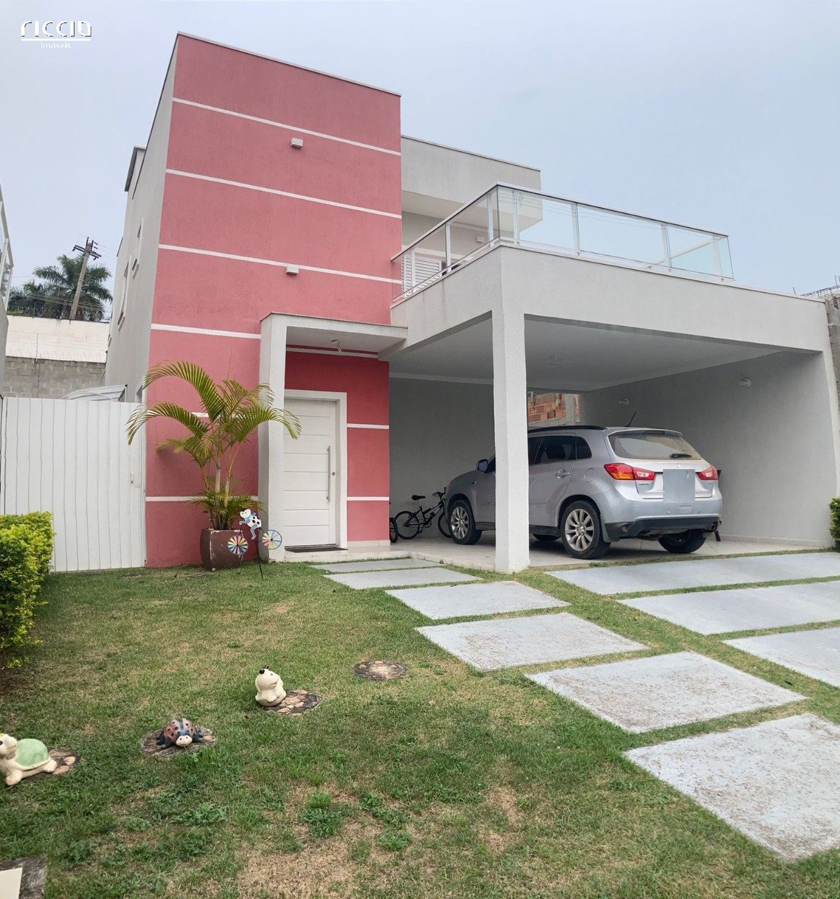 Casa em Condomínio à venda no Jardim Califórnia — ambiente interno