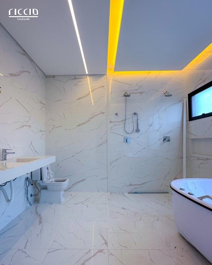 Casa em Condomínio à venda no Bairro da Floresta — imagem 35 de 43