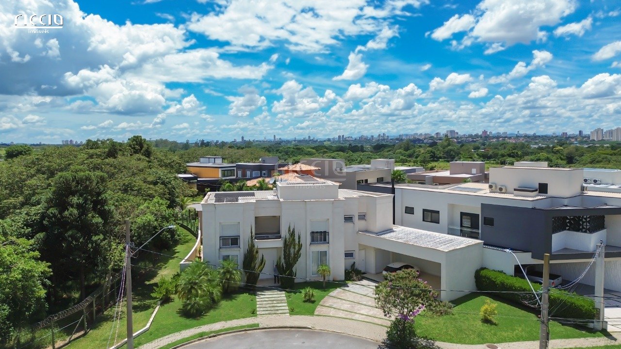 Casa em Condomínio à venda no Condomínio Residencial Montserrat — detalhe do imóvel