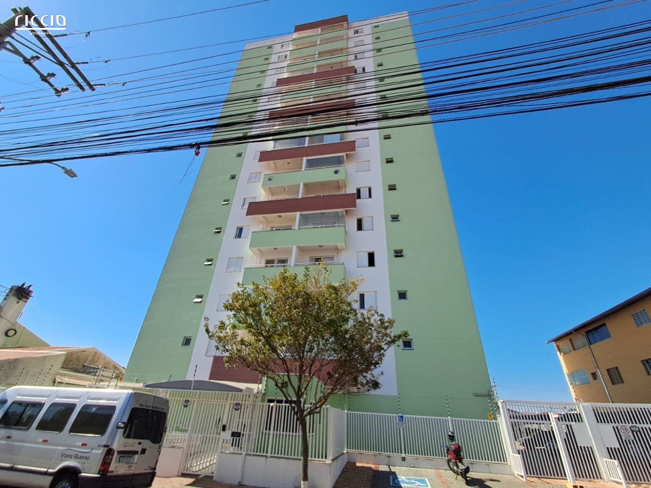 Edifício Residencial Oliveira — ambiente interno