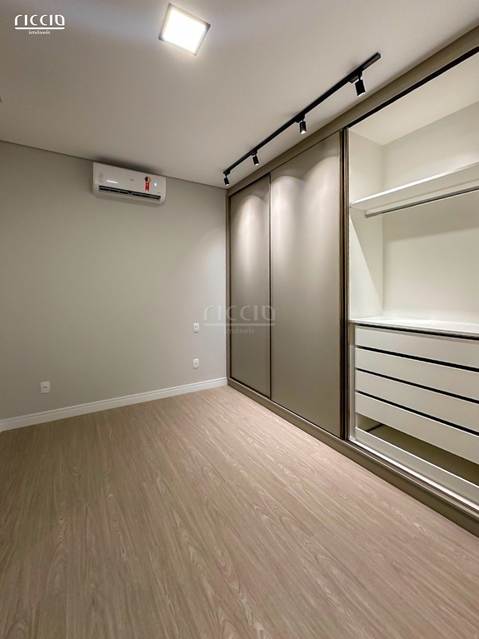 Casa em Condomínio à venda no Urbanova — imagem 22 de 36