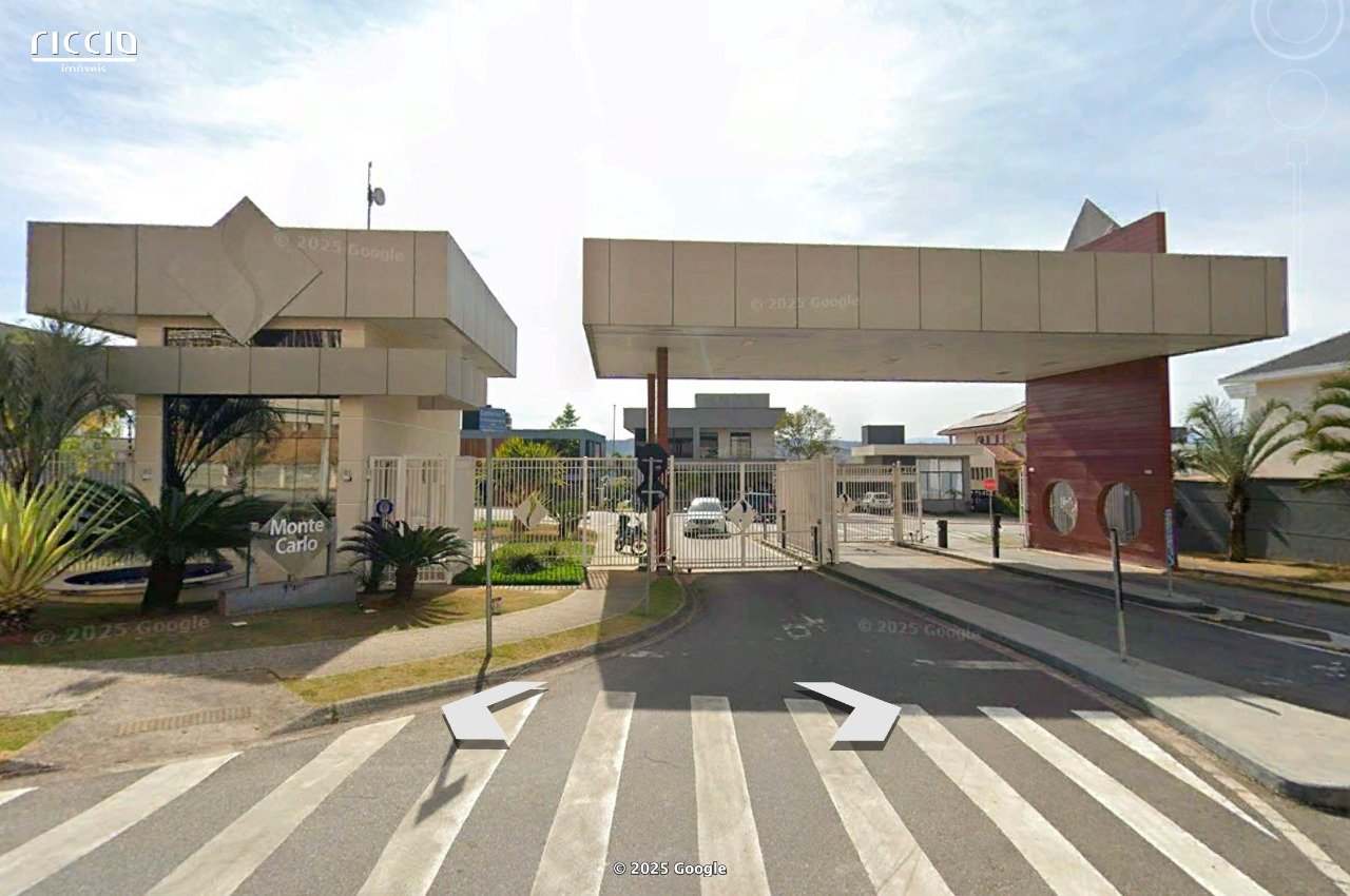 Terreno à venda de ESQUINA no Condominio Monte Carlo - 545,00 m² com Leve Declive - Vista dos fundos para Serra da Mantiqueira