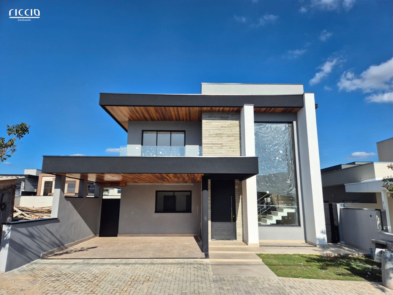 Sobrado Novo - Condomínio Reserva Rudá, Bairro Floresta- São Jose dos Campos-SP