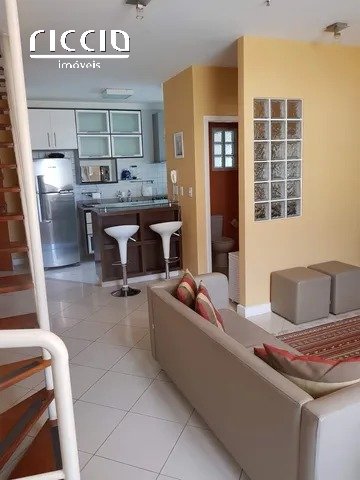 Apartamento duplex com 1 suíte e 2 vagas no Jardim Aquarius - Alugado