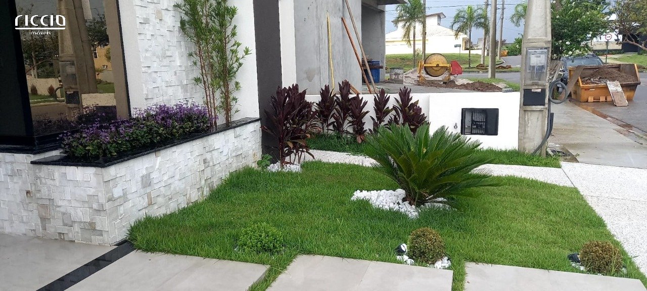 Casa em Condomínio à venda no Residencial Terras do Vale — ambiente interno