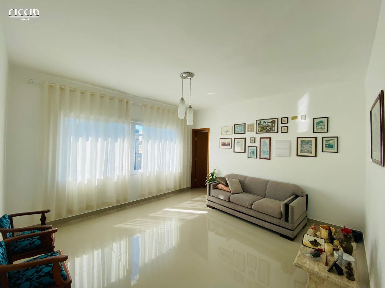 Casa no Condomínio Residencial Jaguary