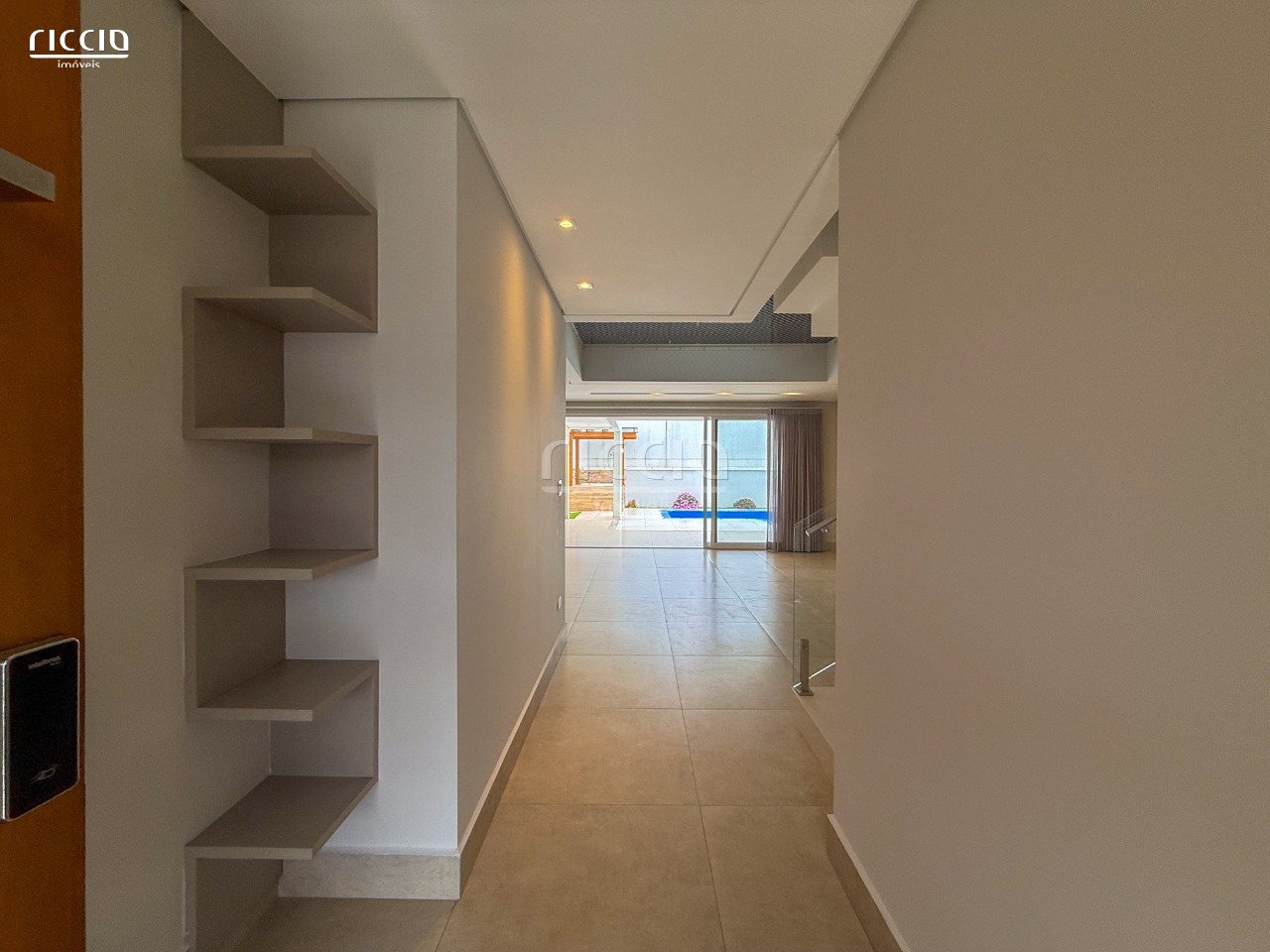 Casa em Condomínio à venda no Urbanova — ambiente interno
