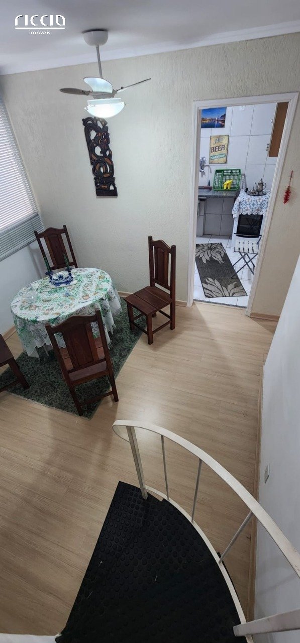 Cobertura à venda no Floradas de São José — ambiente interno