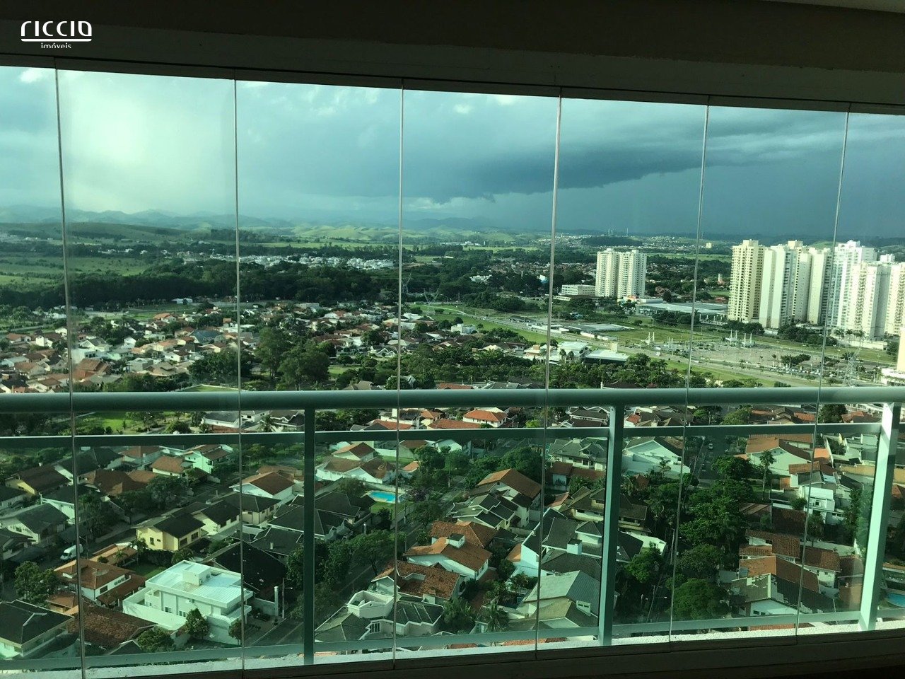 APARTAMENTO NO EDIFÍCIO BELDEVERE 4 QUARTOS COM 233 M² COLINAS